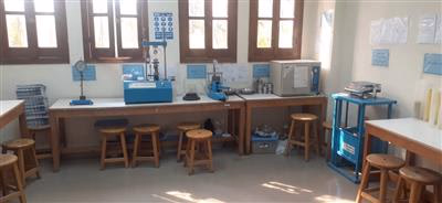   معمل التربة والأساسات